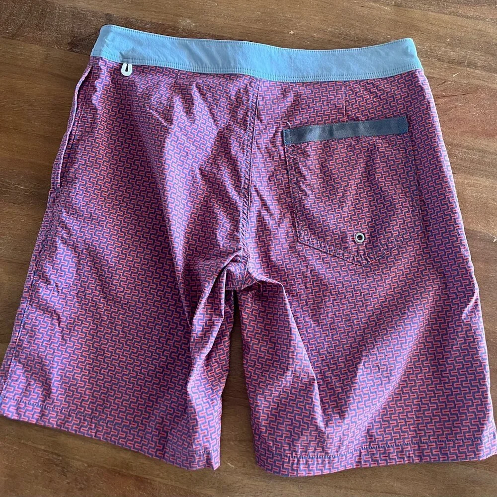 J Crew Board Shorts Men Sz‎ 30 Blue The Original Swimwear Geometric Pattern